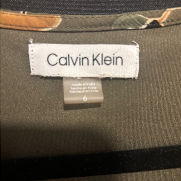 Calvin Klein Khaki Green Apparel - Picture 2 of 6